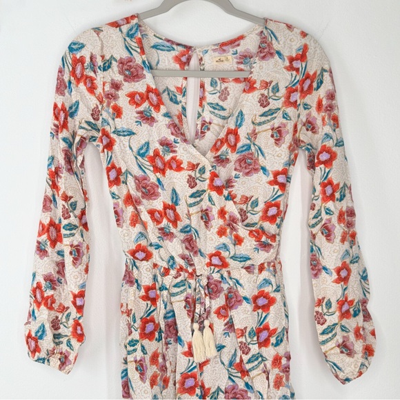 Hollister Long Sleeve Floral Romper Women’s Size XS - Picture 2 of 13